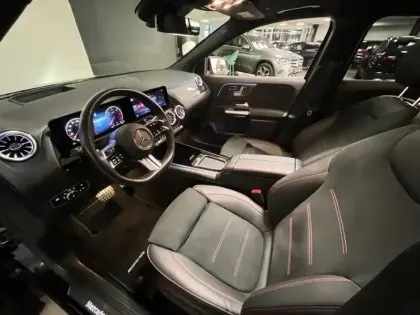 Photo 45 Mercedes GLA 200 d AMG Line