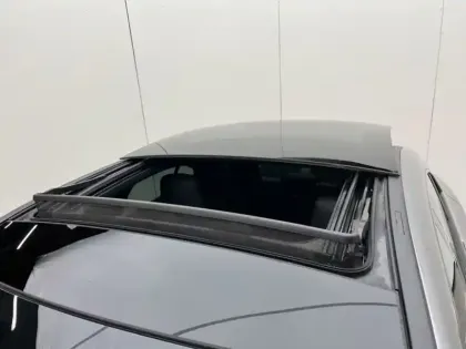 Photo 17 Mercedes CLA Coupé 250 e Hybrid EQ AMG Line