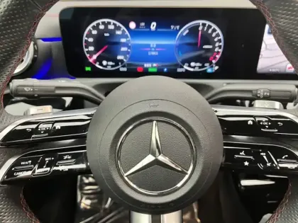 Photo 13 Mercedes CLA Coupé 250 e Hybrid EQ AMG Line