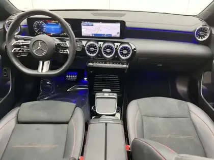 Photo 10 Mercedes CLA Coupé 250 e Hybrid EQ AMG Line