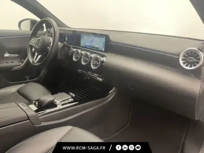 Photo 20 Mercedes Classe A 200 d Progressive Line