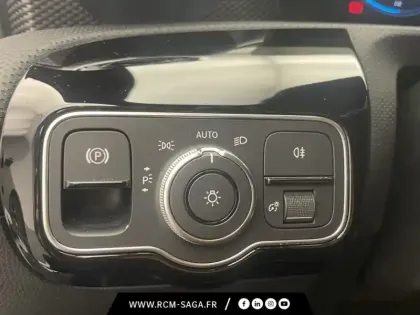 Photo 15 Mercedes Classe A 200 d Progressive Line