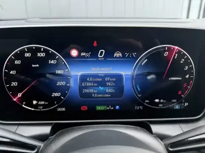 Photo 32 Mercedes Classe GLC 300 de 4MATIC AMG Line d e Hybr