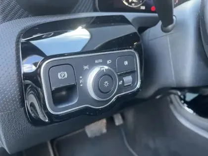 Photo 16 Mercedes Classe A 180 d Progressive Line Berline Pro