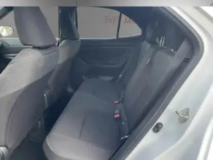 Photo 10 Toyota Yaris Hybride 1.5 HYBRID 116H DESIGN Cargo