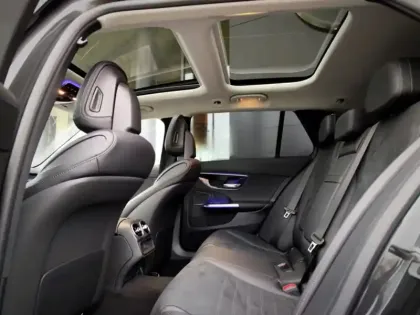 Photo 54 Mercedes Classe C 300 e Hybrid EQ AMG Line