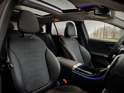 Photo 50 Mercedes Classe C 300 e Hybrid EQ AMG Line