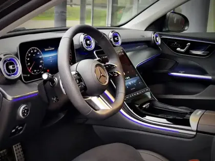 Photo 47 Mercedes Classe C 300 e Hybrid EQ AMG Line