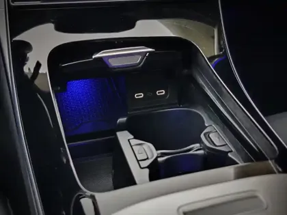 Photo 51 Mercedes Classe C 300 e Hybrid EQ AMG Line