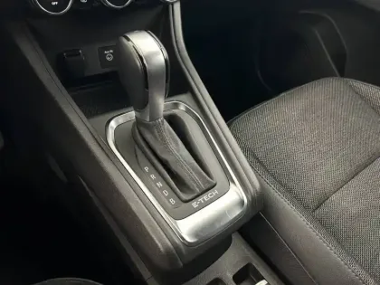 Photo 45 Renault Captur  E-Tech 145