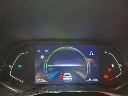 Photo 36 Renault Arkana  E-Tech hybride 145 - 22