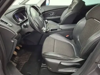 Photo 26 Renault Scenic Gén. IV (JFA) Ph1 Intens 5