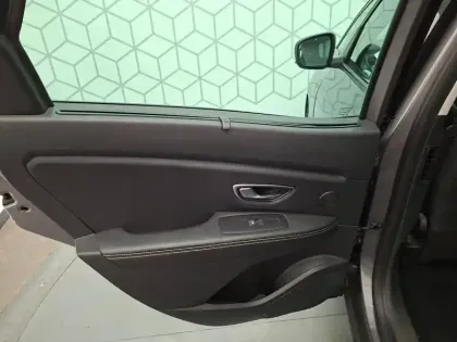 Photo 17 Renault Scenic Gén. IV (JFA) Ph1 Intens 5