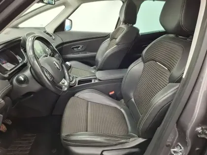 Photo 25 Renault Scenic Gén. IV (JFA) Ph1 Intens 5