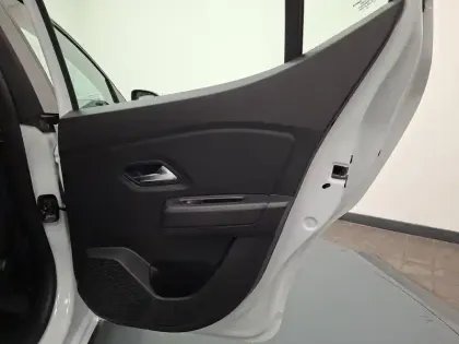 Photo 20 Dacia Sandero  ECO-G 100 - 22