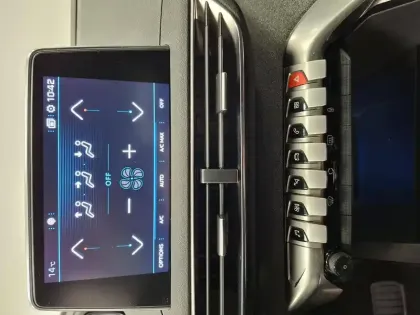 Photo 40 Peugeot 3008  BlueHDi 130ch S&S EAT8