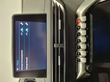 Photo 38 Peugeot 3008  BlueHDi 130ch S&S EAT8