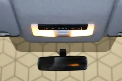 Photo 31 Nissan Micra  IG-T 100