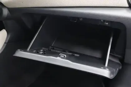 Photo 20 Nissan Micra  IG-T 100