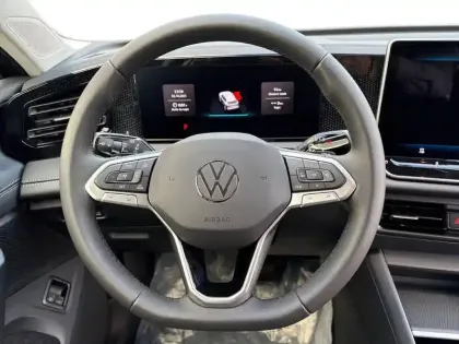 Photo 14 Volkswagen Tiguan  1.5 eTSI 131ch DSG7