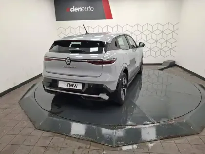 Photo 8 Renault Megane  E-Tech EV60 220 ch super charge