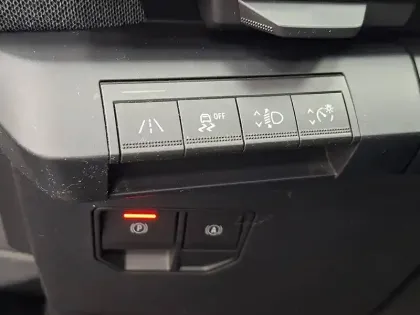 Photo 34 Renault Megane  E-Tech EV60 220 ch super charge