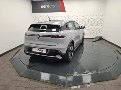 Photo 7 Renault Megane  E-Tech EV60 220 ch super charge