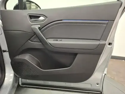 Photo 26 Renault Captur  TCe 90