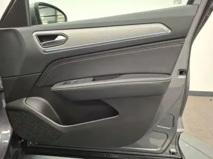 Photo 21 Renault Arkana  E-Tech 145 - 21B