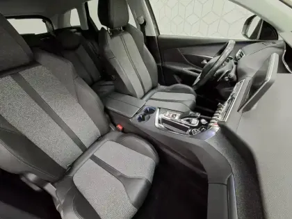 Photo 26 Peugeot 3008  Puretech 180ch S&S EAT8