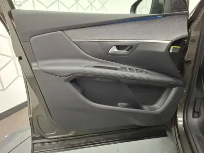 Photo 24 Peugeot 3008  Puretech 180ch S&S EAT8