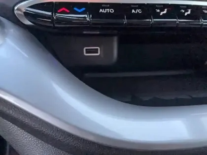 Photo 28 Fiat 500  e 95 ch