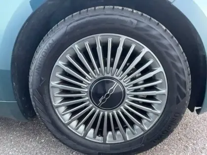 Photo 21 Fiat 500  e 95 ch