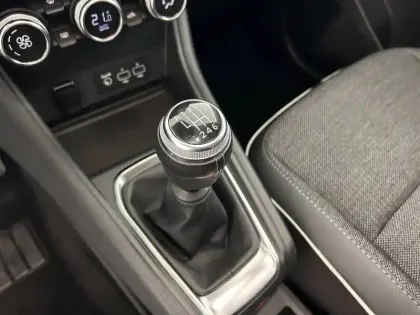 Photo 21 Renault Captur  TCe 90