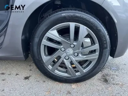 Photo 10 Peugeot 208  PureTech 75 S&S BVM5