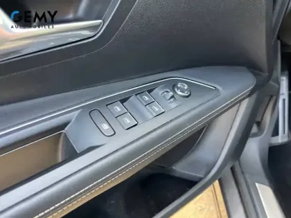 Photo 12 Peugeot 3008  BlueHDi 130ch S&S EAT8