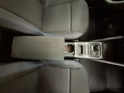 Photo 17 Dacia Duster  Hybrid 140