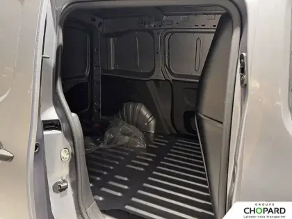 Photo 17 Peugeot Partner  FOURGON M 650 KG BLUEHDI 130 S&S EAT8