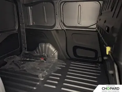 Photo 19 Peugeot Partner  FOURGON M 650 KG BLUEHDI 130 S&S EAT8