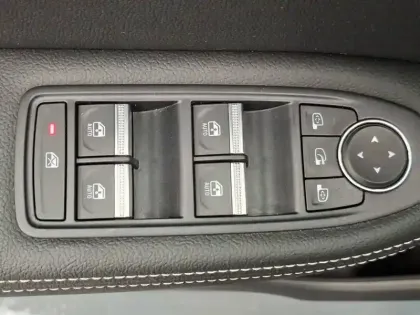 Photo 30 Renault Arkana  TCe 140 EDC FAP - 21B