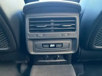 Photo 30 Audi Q8  60 TFSI e 462 Tiptronic 8 Quattro