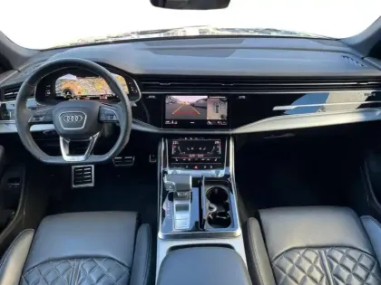 Photo 10 Audi Q8  60 TFSI e 462 Tiptronic 8 Quattro
