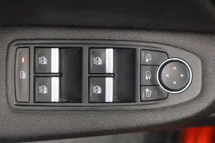 Photo 26 Renault Clio  TCe 130 EDC FAP