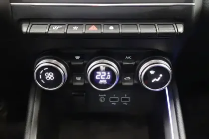 Photo 23 Renault Clio  TCe 130 EDC FAP