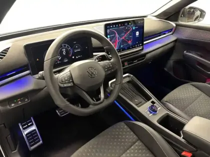 Photo 14 Volkswagen T-roc  1.5 eTSI EVO2 Hybrid 150 ch DSG7