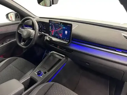 Photo 8 Volkswagen T-roc  1.5 eTSI EVO2 Hybrid 150 ch DSG7