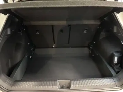 Photo 12 Volkswagen T-roc  1.5 eTSI EVO2 Hybrid 150 ch DSG7