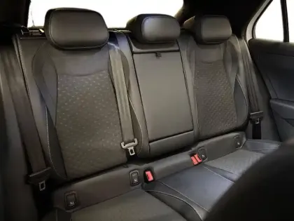 Photo 9 Volkswagen T-roc  1.5 eTSI EVO2 Hybrid 150 ch DSG7