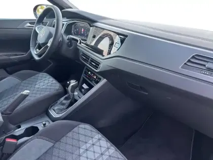 Photo 8 Volkswagen Taigo  1.5 TSI 150 DSG7