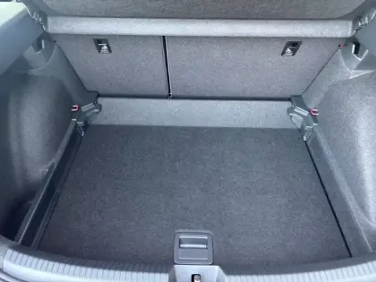 Photo 12 Volkswagen Taigo  1.5 TSI 150 DSG7